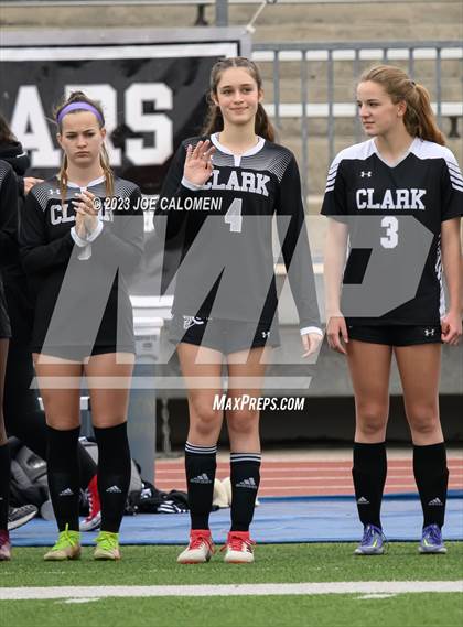 Thumbnail 1 in Lee vs Clark photogallery.