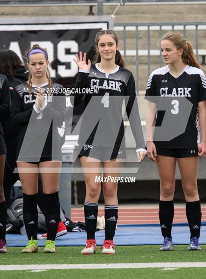 Thumbnail 3 in Lee vs Clark photogallery.