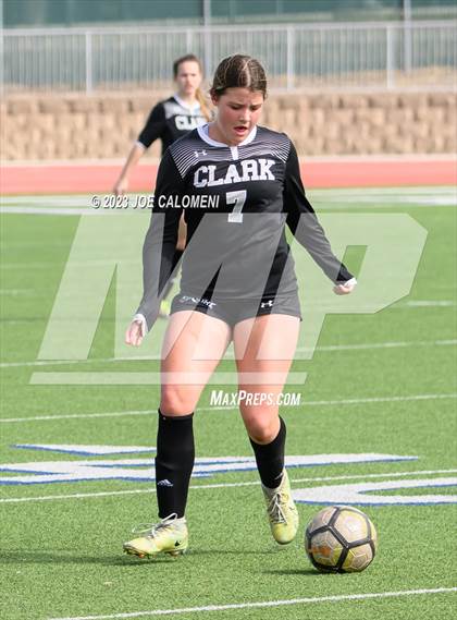 Thumbnail 1 in Lee vs Clark photogallery.