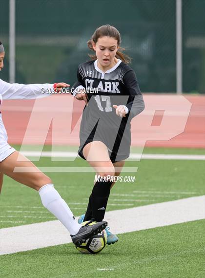 Thumbnail 1 in Lee vs Clark photogallery.
