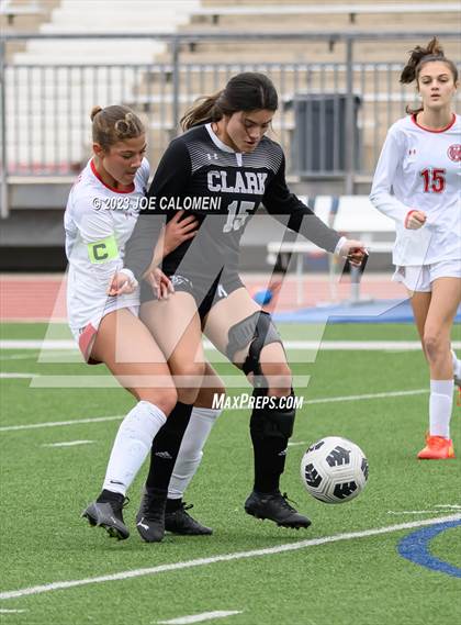 Thumbnail 1 in Lee vs Clark photogallery.