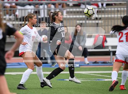 Thumbnail 3 in Lee vs Clark photogallery.
