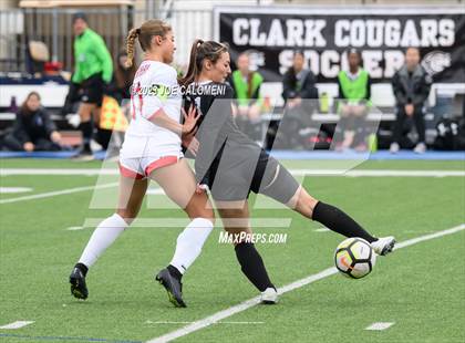Thumbnail 2 in Lee vs Clark photogallery.