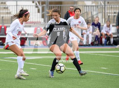 Thumbnail 2 in Lee vs Clark photogallery.