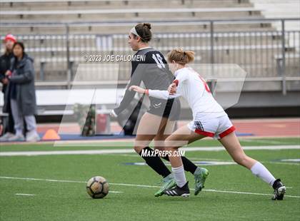 Thumbnail 2 in Lee vs Clark photogallery.