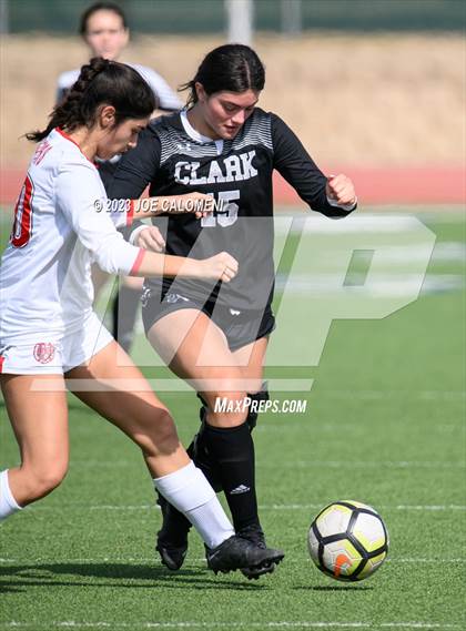 Thumbnail 3 in Lee vs Clark photogallery.