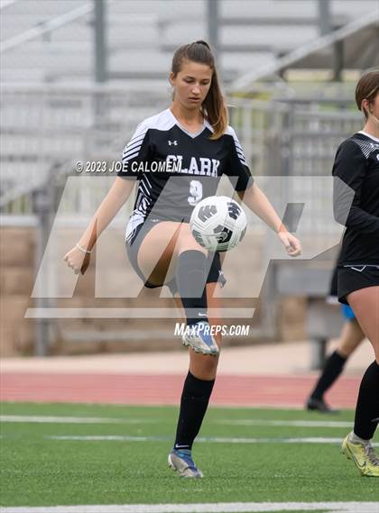 Thumbnail 1 in Lee vs Clark photogallery.