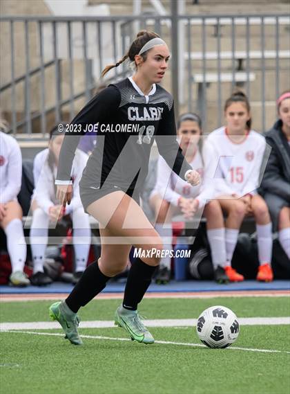 Thumbnail 3 in Lee vs Clark photogallery.