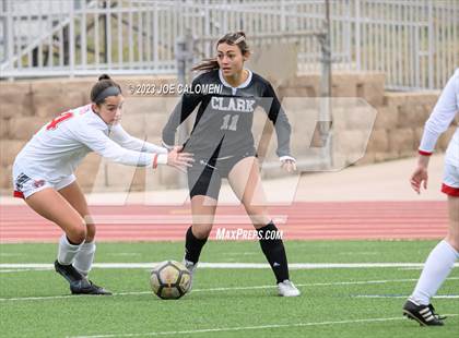 Thumbnail 2 in Lee vs Clark photogallery.