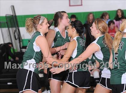 Thumbnail 1 in South Shore vs. Siren (WIAA D4 Regionals) photogallery.