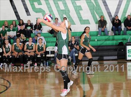 Thumbnail 1 in South Shore vs. Siren (WIAA D4 Regionals) photogallery.