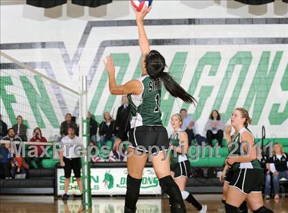 Thumbnail 2 in South Shore vs. Siren (WIAA D4 Regionals) photogallery.