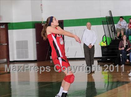 Thumbnail 1 in South Shore vs. Siren (WIAA D4 Regionals) photogallery.