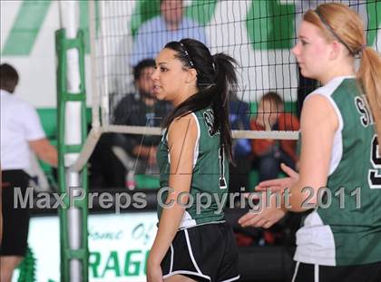 Thumbnail 2 in South Shore vs. Siren (WIAA D4 Regionals) photogallery.