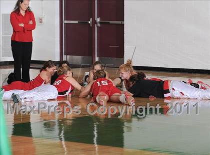 Thumbnail 2 in South Shore vs. Siren (WIAA D4 Regionals) photogallery.