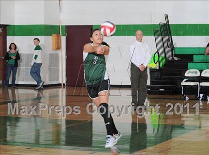 Thumbnail 3 in South Shore vs. Siren (WIAA D4 Regionals) photogallery.