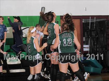 Thumbnail 1 in South Shore vs. Siren (WIAA D4 Regionals) photogallery.