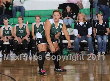 Thumbnail 2 in South Shore vs. Siren (WIAA D4 Regionals) photogallery.