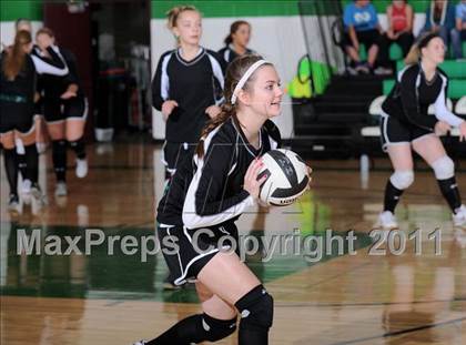 Thumbnail 3 in South Shore vs. Siren (WIAA D4 Regionals) photogallery.