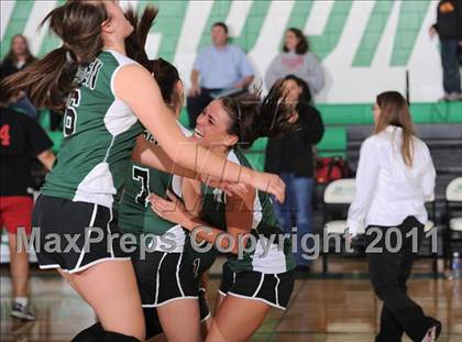 Thumbnail 2 in South Shore vs. Siren (WIAA D4 Regionals) photogallery.