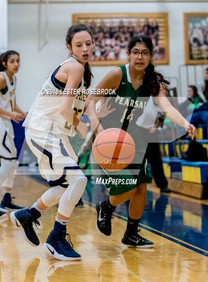 Thumbnail 3 in Pearsall vs Poth JV photogallery.