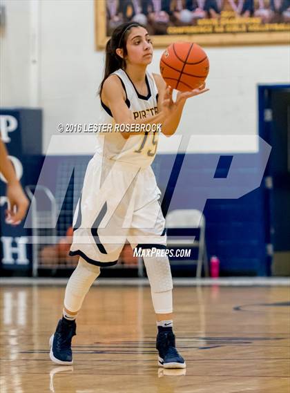 Thumbnail 2 in Pearsall vs Poth JV photogallery.