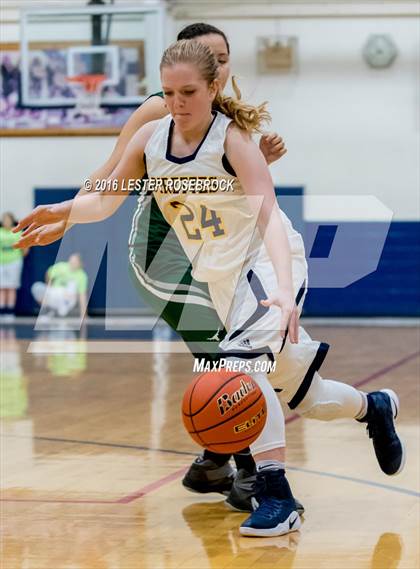 Thumbnail 1 in Pearsall vs Poth JV photogallery.