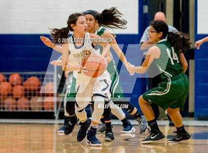 Thumbnail 3 in Pearsall vs Poth JV photogallery.