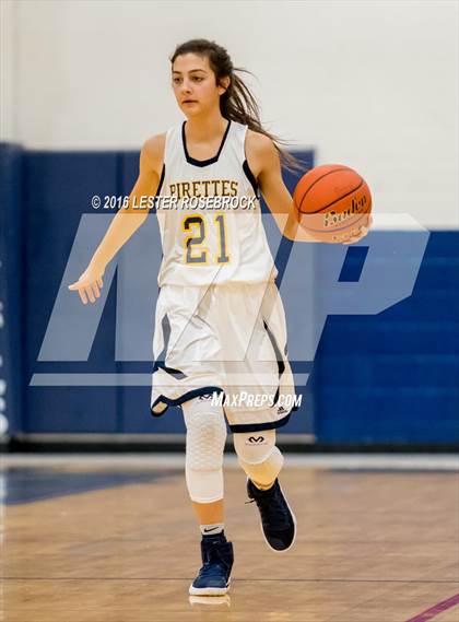 Thumbnail 2 in Pearsall vs Poth JV photogallery.