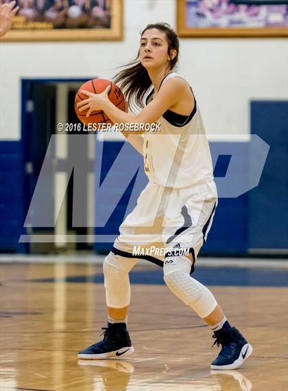 Thumbnail 2 in Pearsall vs Poth JV photogallery.
