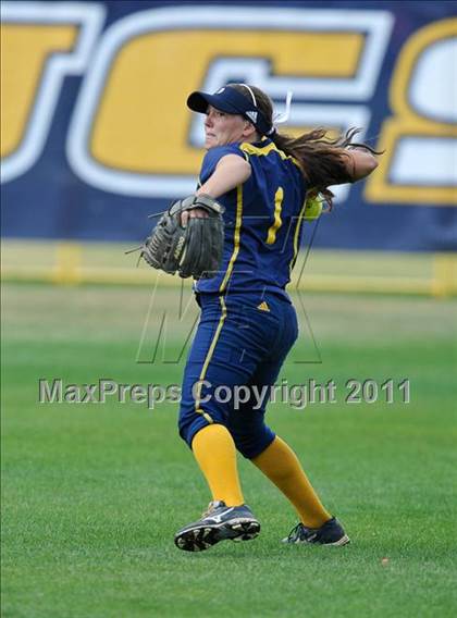 Thumbnail 1 in Bonita Vista vs West Hills (CIF SDS D2 Final) photogallery.