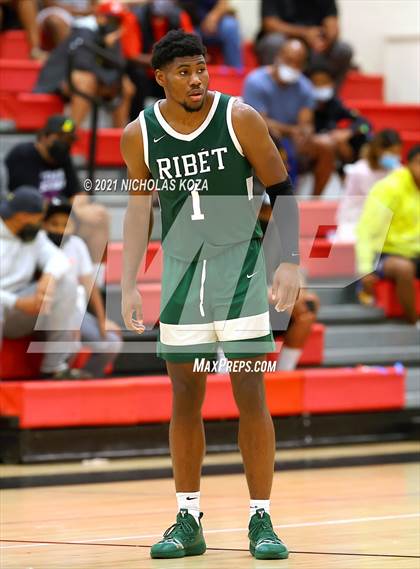 Thumbnail 1 in Ribet Academy vs. Westchester (CIF State D1 Regional Playoff) photogallery.
