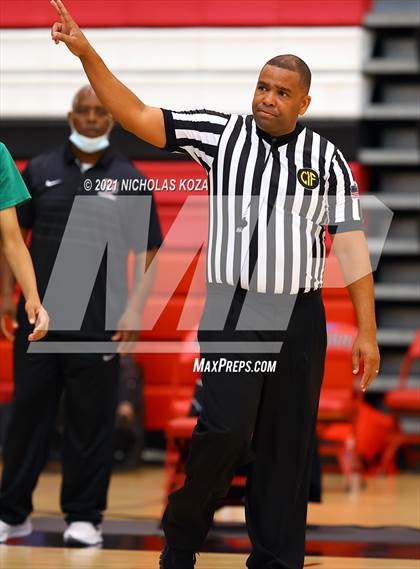 Thumbnail 2 in Ribet Academy vs. Westchester (CIF State D1 Regional Playoff) photogallery.