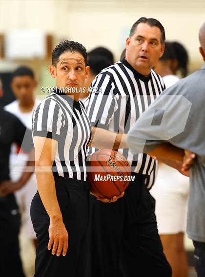 Thumbnail 2 in Ribet Academy vs. Westchester (CIF State D1 Regional Playoff) photogallery.