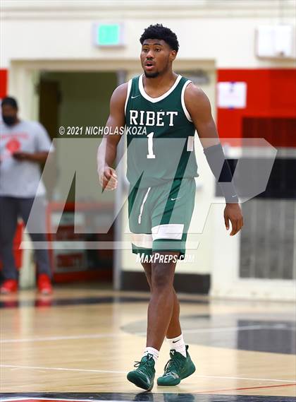 Thumbnail 1 in Ribet Academy vs. Westchester (CIF State D1 Regional Playoff) photogallery.