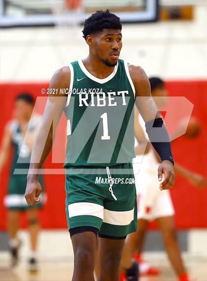 Thumbnail 3 in Ribet Academy vs. Westchester (CIF State D1 Regional Playoff) photogallery.