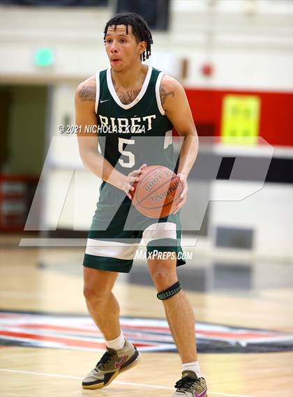 Thumbnail 3 in Ribet Academy vs. Westchester (CIF State D1 Regional Playoff) photogallery.
