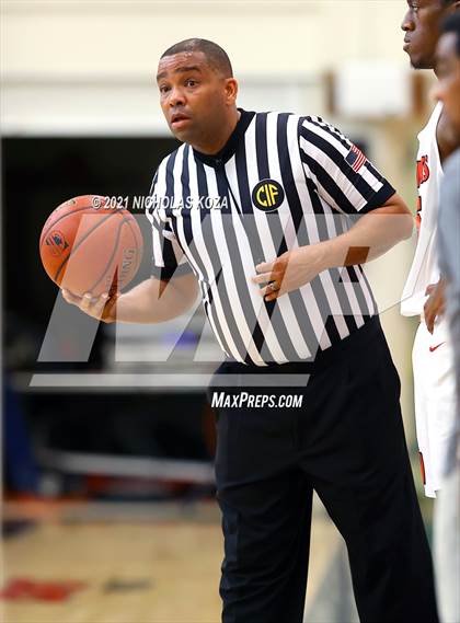 Thumbnail 3 in Ribet Academy vs. Westchester (CIF State D1 Regional Playoff) photogallery.