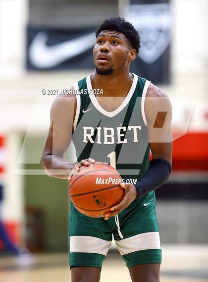 Thumbnail 3 in Ribet Academy vs. Westchester (CIF State D1 Regional Playoff) photogallery.