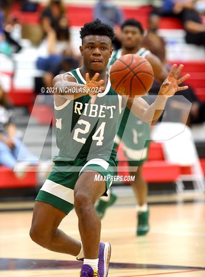Thumbnail 1 in Ribet Academy vs. Westchester (CIF State D1 Regional Playoff) photogallery.