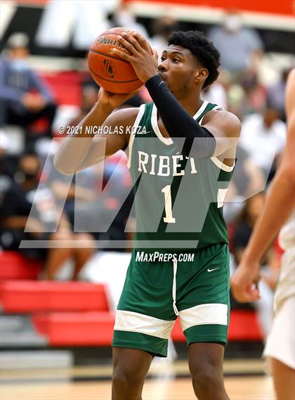 Thumbnail 1 in Ribet Academy vs. Westchester (CIF State D1 Regional Playoff) photogallery.