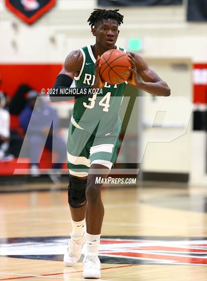 Thumbnail 3 in Ribet Academy vs. Westchester (CIF State D1 Regional Playoff) photogallery.