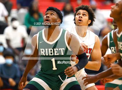 Thumbnail 1 in Ribet Academy vs. Westchester (CIF State D1 Regional Playoff) photogallery.