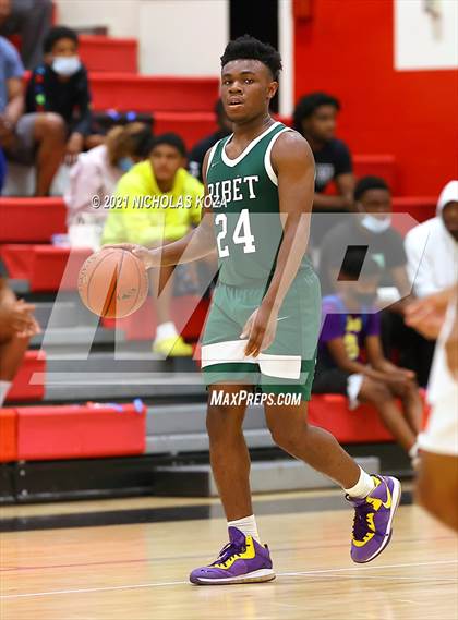 Thumbnail 2 in Ribet Academy vs. Westchester (CIF State D1 Regional Playoff) photogallery.