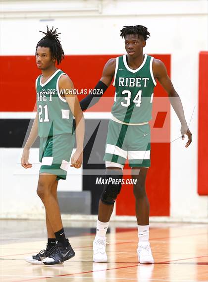 Thumbnail 3 in Ribet Academy vs. Westchester (CIF State D1 Regional Playoff) photogallery.