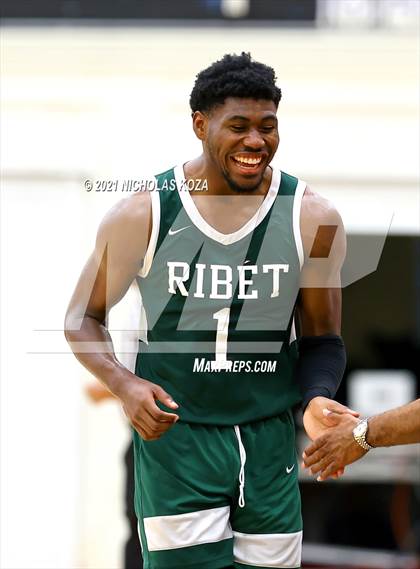 Thumbnail 3 in Ribet Academy vs. Westchester (CIF State D1 Regional Playoff) photogallery.