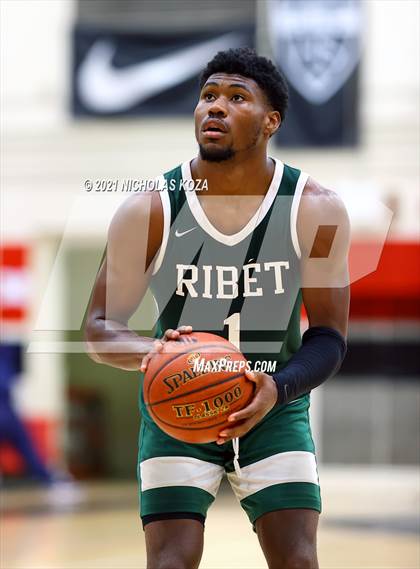 Thumbnail 1 in Ribet Academy vs. Westchester (CIF State D1 Regional Playoff) photogallery.