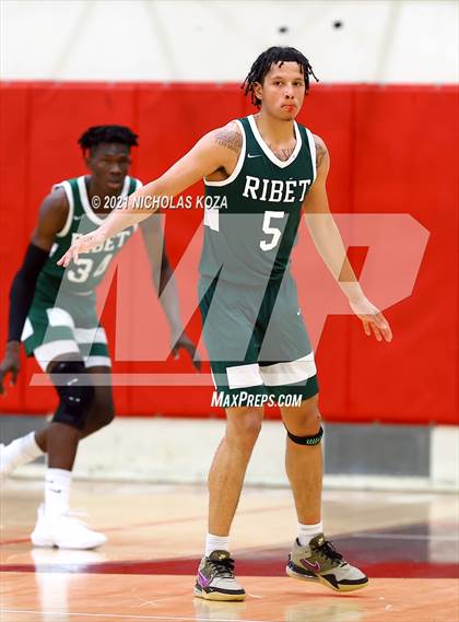 Thumbnail 3 in Ribet Academy vs. Westchester (CIF State D1 Regional Playoff) photogallery.