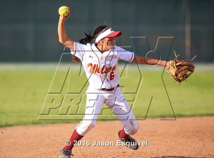 Thumbnail 1 in La Puente @ Wilson photogallery.