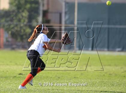 Thumbnail 1 in La Puente @ Wilson photogallery.